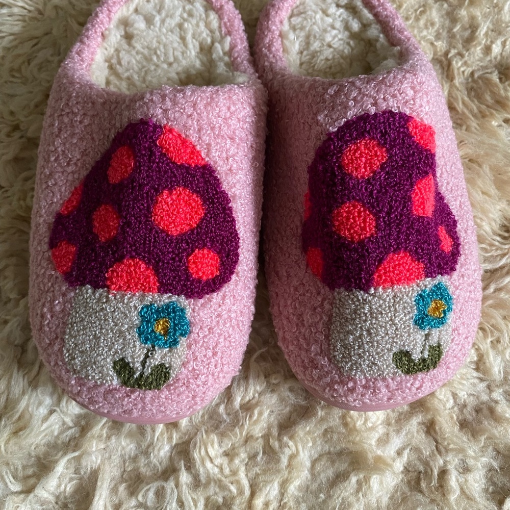Natural Life Sherpa Slippers with Pink Mushrooms